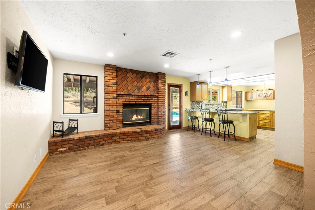 902 Searchlight Ranch Road Acton, CA 93510 - Photo 17 of 58 Family room
