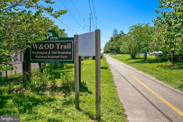 $505,000 | 4193 South Four Mile Run Drive, Unit 202, Arlington, VA 22204