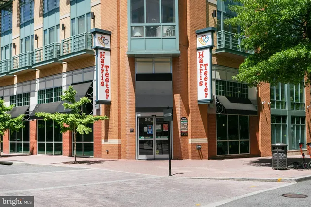 $505,000 | 4193 South Four Mile Run Drive, Unit 202, Arlington, VA 22204