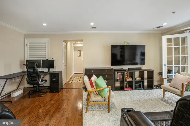 $505,000 | 4193 South Four Mile Run Drive, Unit 202, Arlington, VA 22204