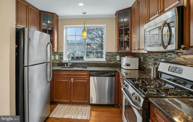 $505,000 | 4193 South Four Mile Run Drive, Unit 202, Arlington, VA 22204