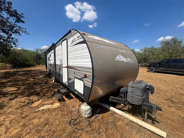 $199,995 | 2 County Road 105, Leesville, TX 78122