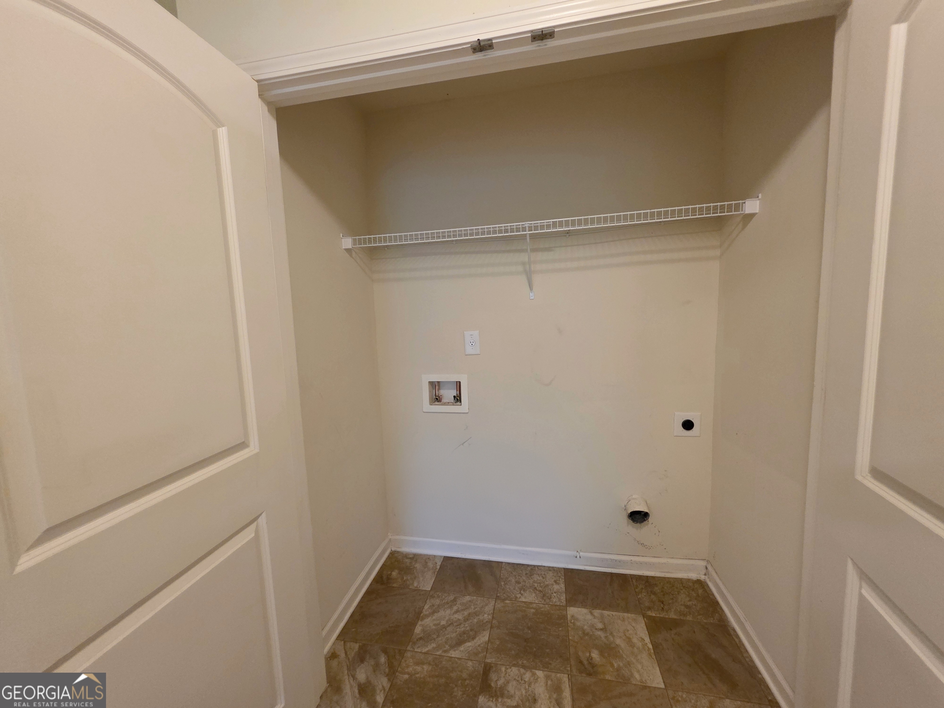 115 Wynne Street Macon, GA 31206 - Photo 4 of 8 a view of room