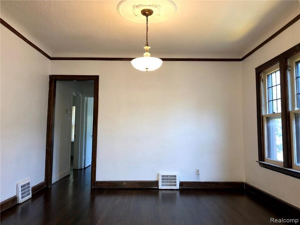4472 Yorkshire Road Detroit, MI 48224 - Photo 4 of 18