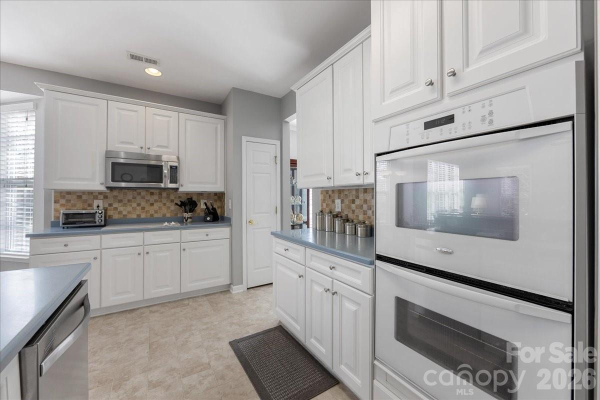 355 Garnet Court Fort Mill, SC 29708 - Photo 8 of 48