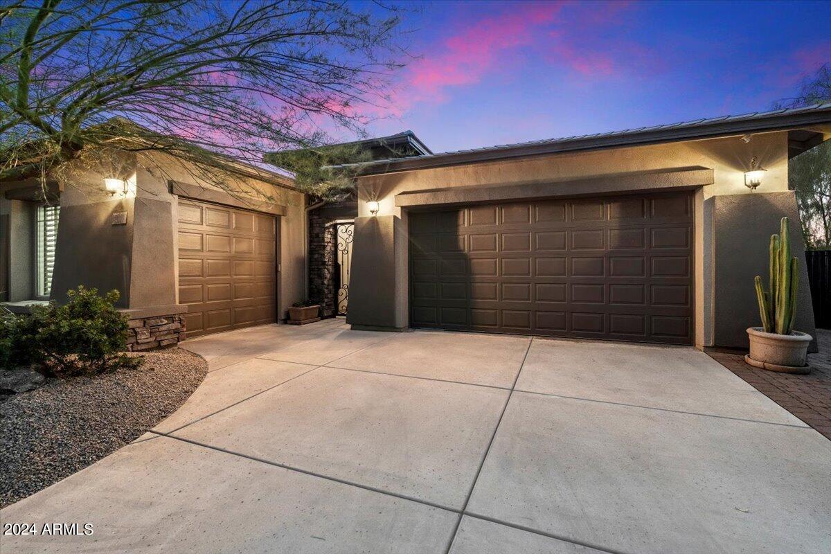 8670 West Rowel Road Peoria, AZ 85383 - Photo 37 of 44 03-Front of Home