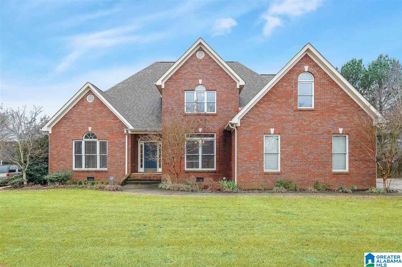 402 Fieldcrest Street Hartselle, AL 35640 - Photo 1 of 44
