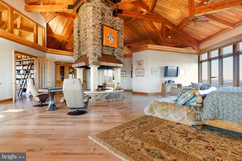 1401 Greystone Road Upperville, VA 20184 - Photo 15 of 30 Bedroom (Master)