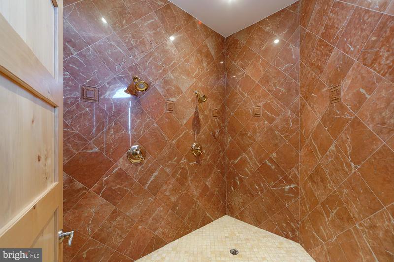 1401 Greystone Road Upperville, VA 20184 - Photo 16 of 30 Bath