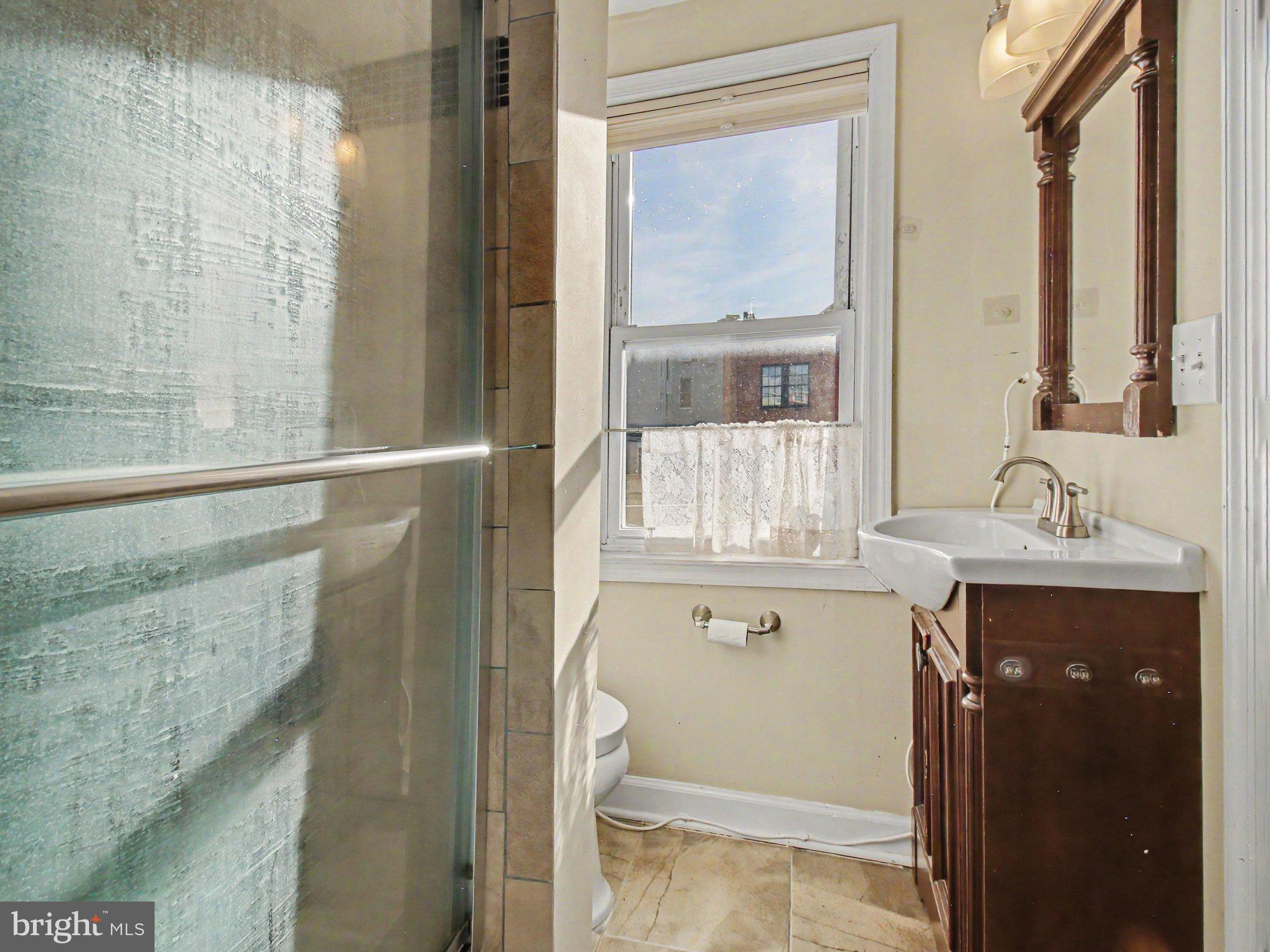 314 South Regester Street Baltimore, MD 21231 - Photo 19 of 32 second floor bathroom