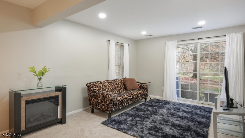 91 Jamestown Road Bernards, NJ 07920 - Photo 5 of 13