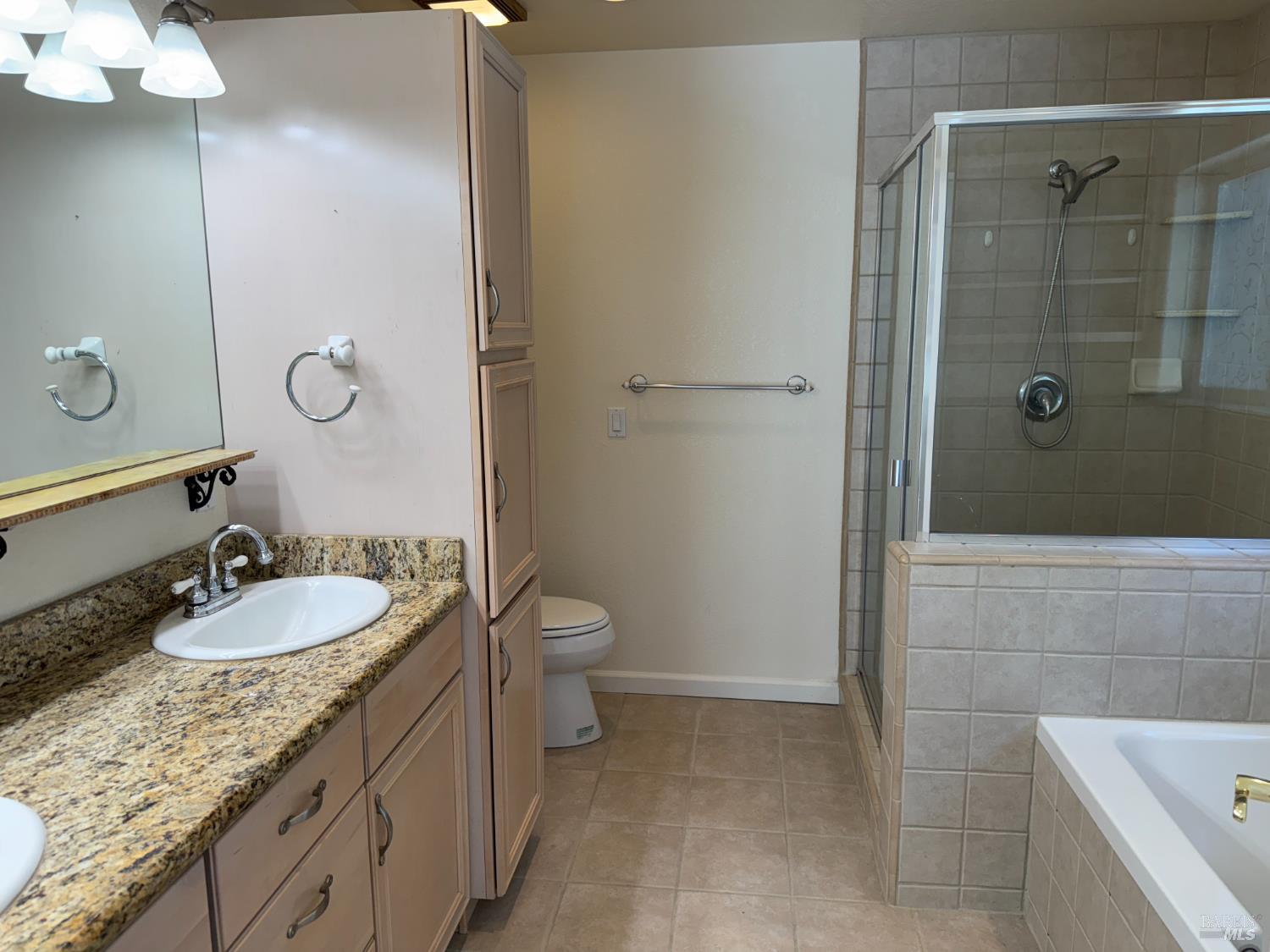 18920 Timber Pointe Drive Fort Bragg, CA 95437 - Photo 12 of 24 Primary Bathroom