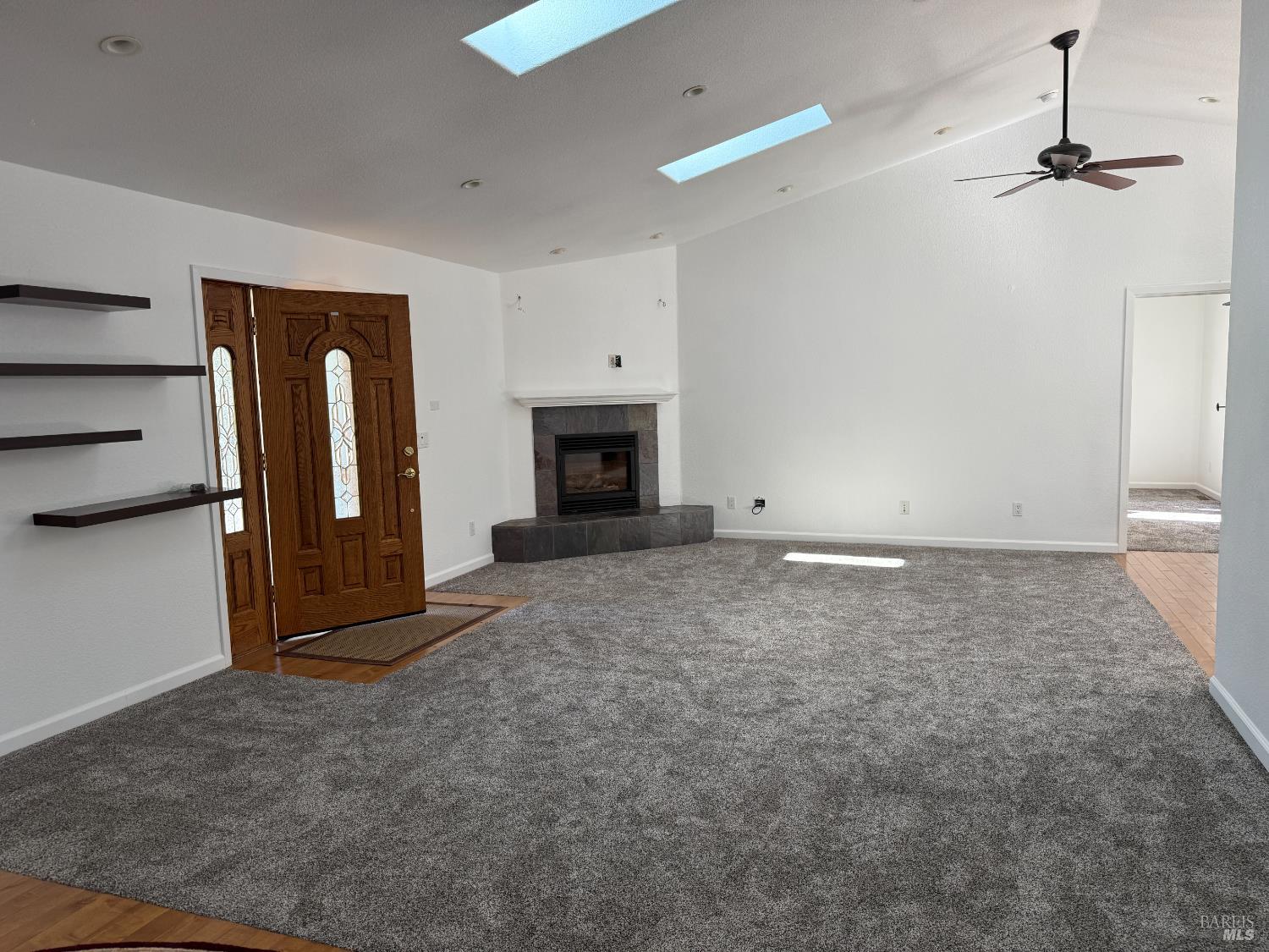 18920 Timber Pointe Drive Fort Bragg, CA 95437 - Photo 6 of 24 Living Room