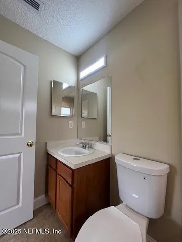 a close view of sink