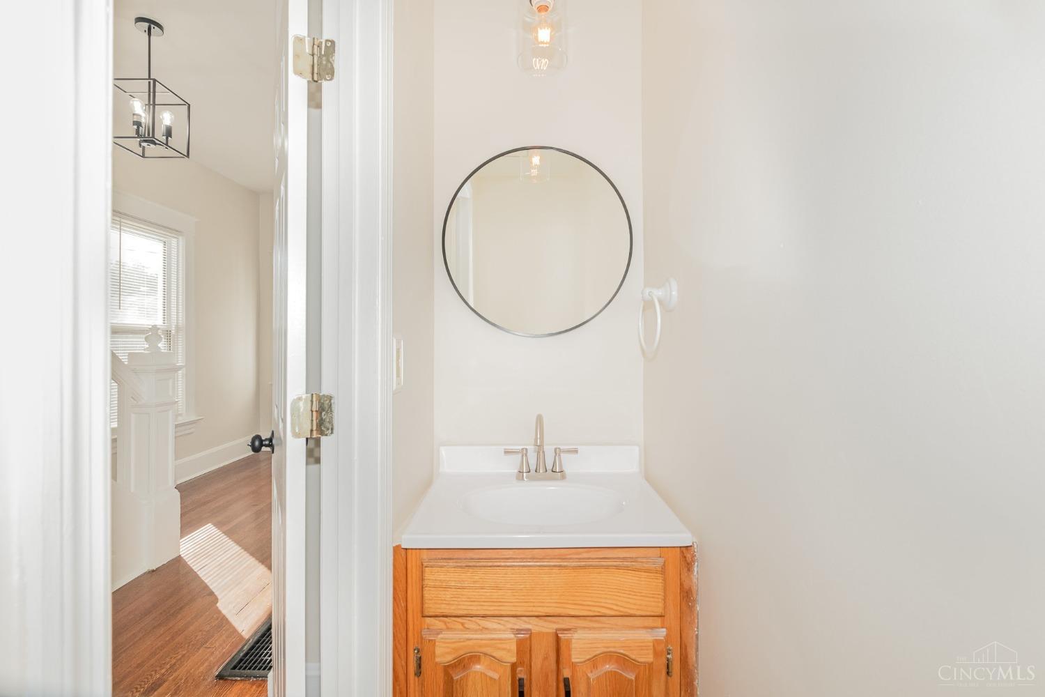 3438 Brotherton Road Cincinnati, OH 45209 - Photo 7 of 25