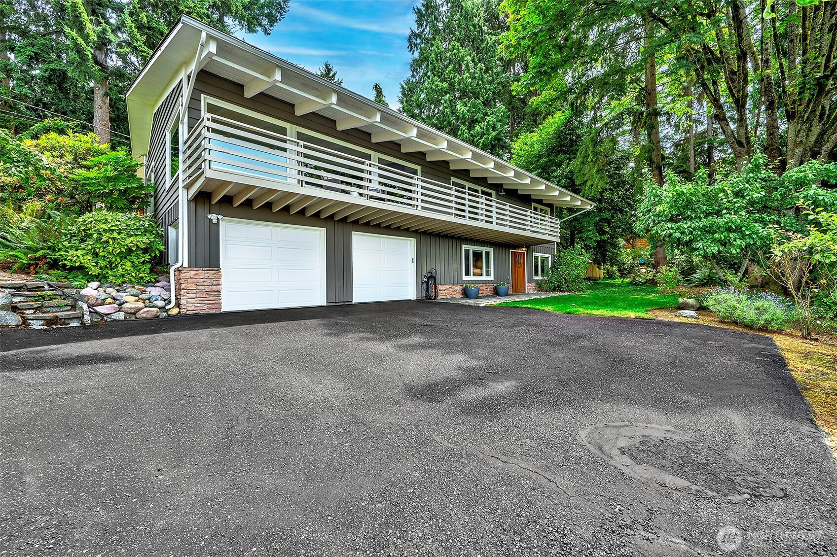 7026 156th Street Southwest Edmonds, WA 98026 - Photo 4 of 29