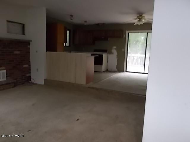 4156 Pne Rdg Drive Bushkill, PA 18324 - Photo 3 of 6