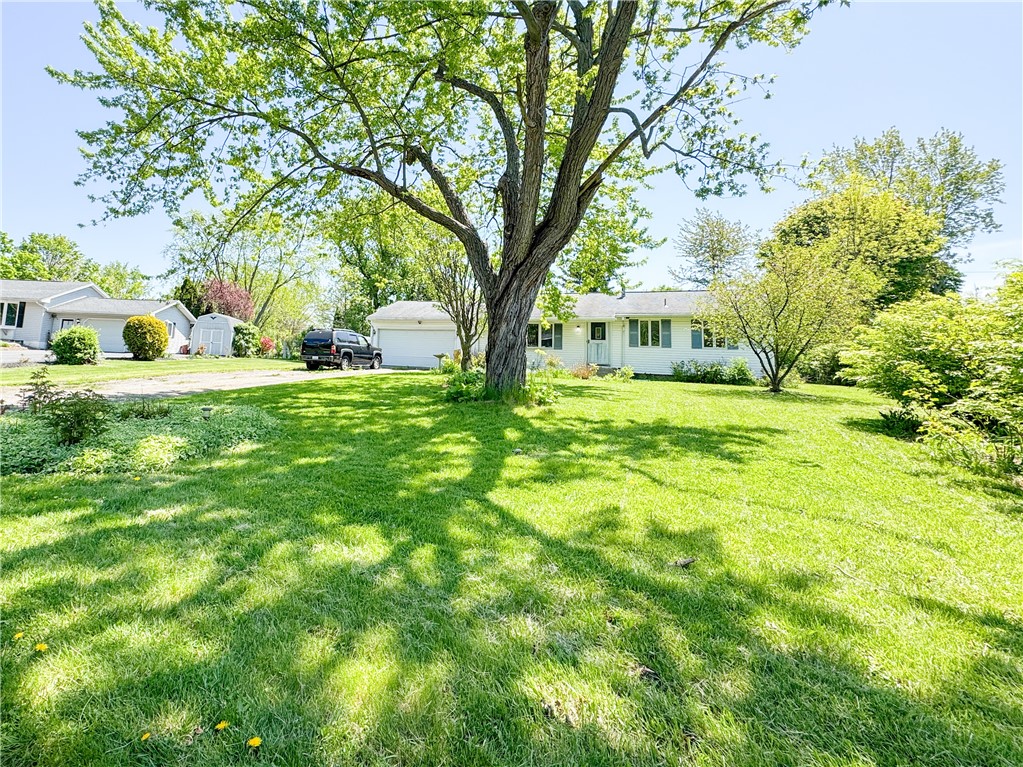 22 Lavaine Way Rochester, NY 14623 - Photo 1 of 1