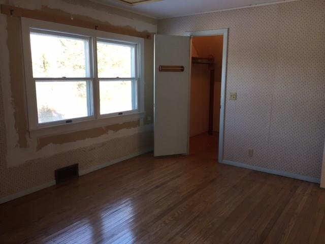 29 Madockawando Road Castine, ME 04421 - Photo 19 of 30 Master bedroom with large walk in...