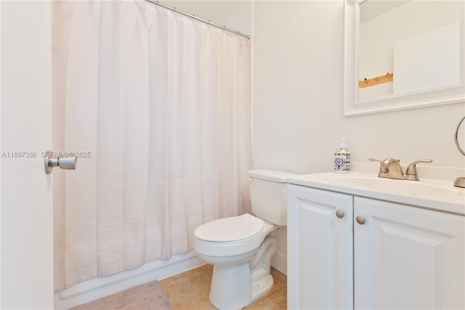 13809 Southwest 161 Terrace Miami, FL 33177 - Photo 19 of 35