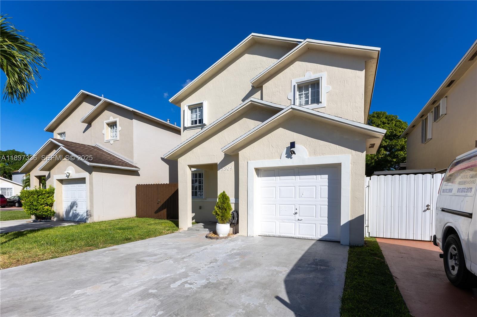 13809 Southwest 161 Terrace Miami, FL 33177 - Photo 28 of 35