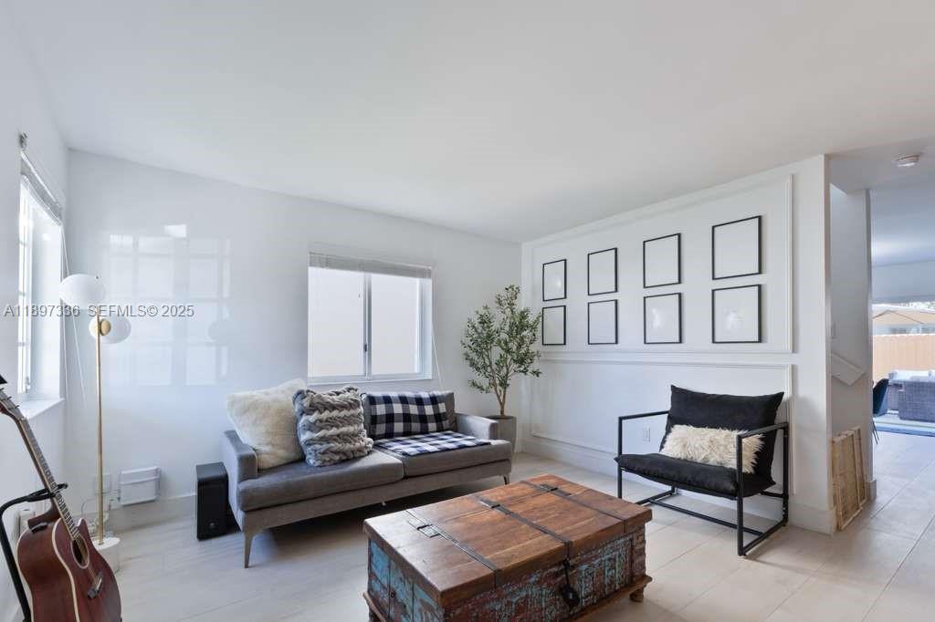 13809 Southwest 161 Terrace Miami, FL 33177 - Photo 4 of 35