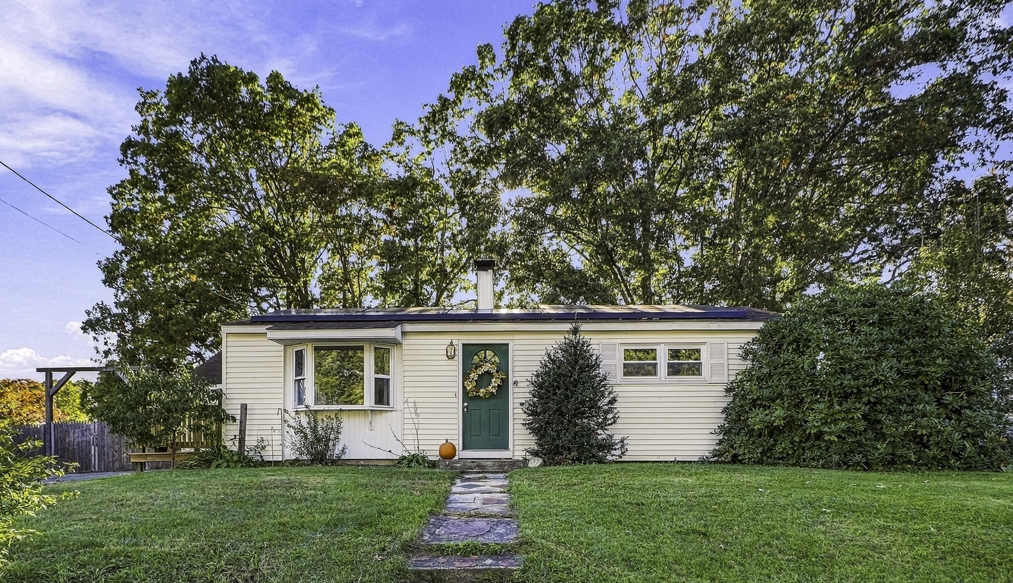33 Rondeau Road Bellingham, MA 02019 - Photo 1 of 17 Gallery Image 1