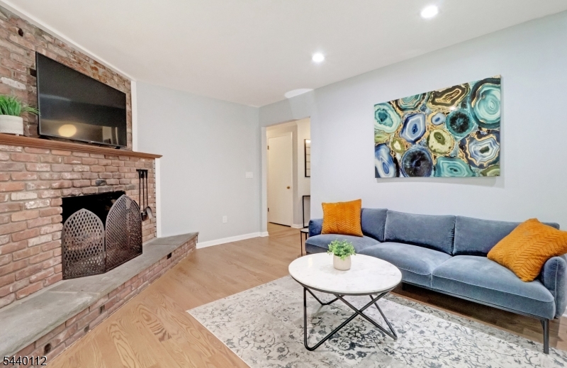 7 Village Road Florham Park, NJ 07932 - Photo 11 of 30