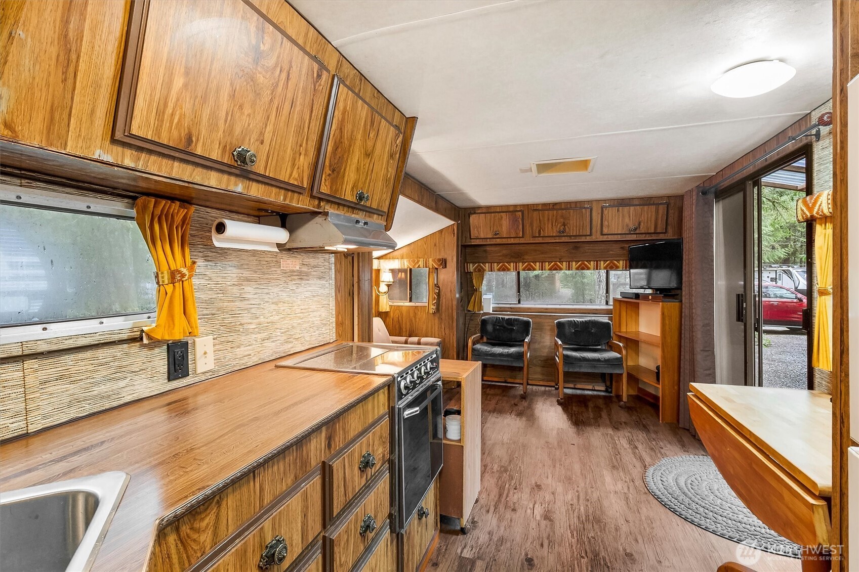 123-4 Drial Loop Maple Falls, WA 98266 - Photo 9 of 28