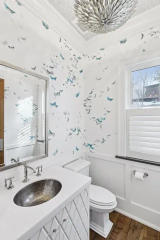 $9,495,000 | 4750 Baycliffe Drive, Excelsior, MN 55331