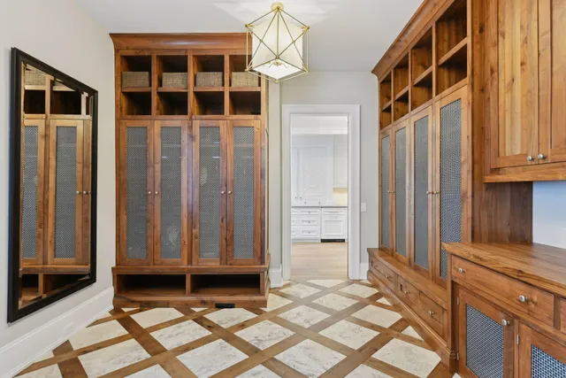 $9,495,000 | 4750 Baycliffe Drive, Excelsior, MN 55331