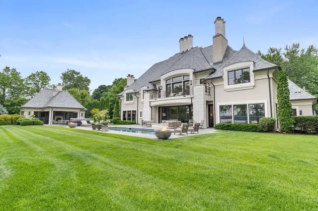 $9,495,000 | 4750 Baycliffe Drive, Excelsior, MN 55331