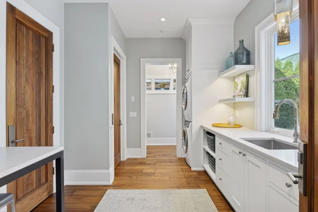 $9,495,000 | 4750 Baycliffe Drive, Excelsior, MN 55331