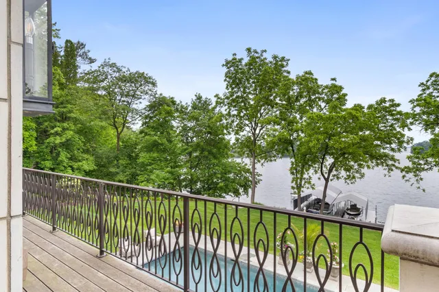 $9,495,000 | 4750 Baycliffe Drive, Excelsior, MN 55331