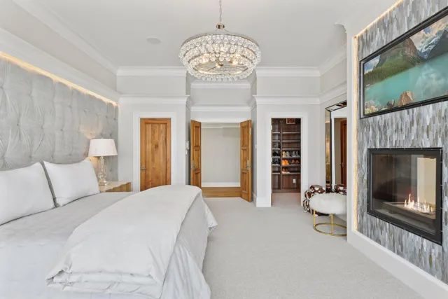 $9,495,000 | 4750 Baycliffe Drive, Excelsior, MN 55331