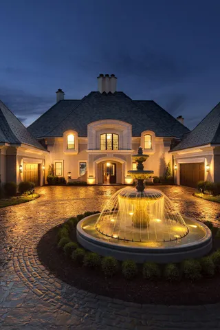 $9,495,000 | 4750 Baycliffe Drive, Excelsior, MN 55331