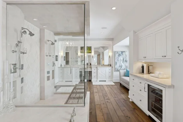 $9,495,000 | 4750 Baycliffe Drive, Excelsior, MN 55331