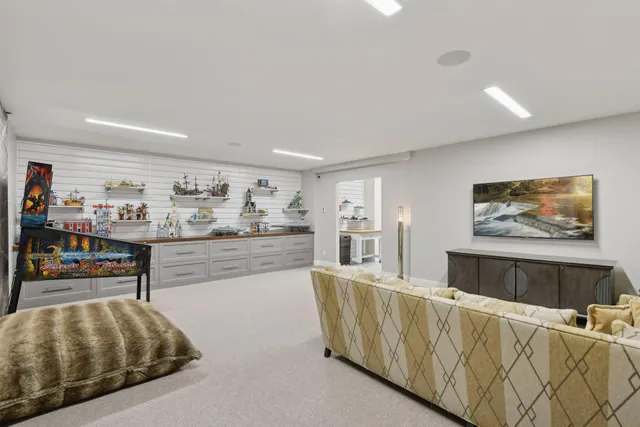 $9,495,000 | 4750 Baycliffe Drive, Excelsior, MN 55331