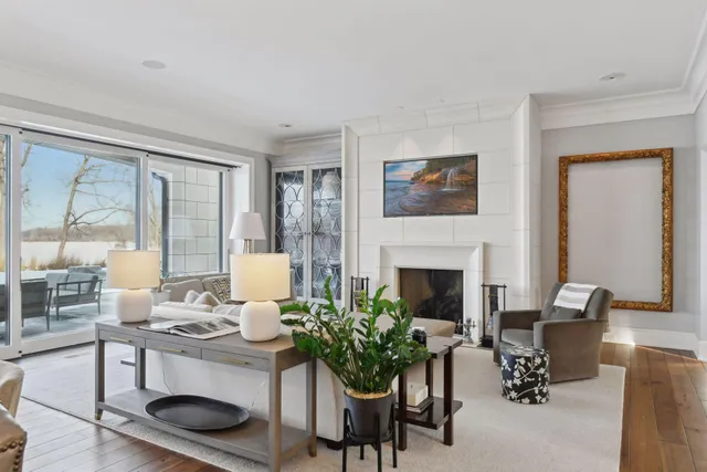 $9,495,000 | 4750 Baycliffe Drive, Excelsior, MN 55331