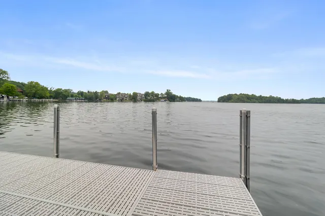 $9,495,000 | 4750 Baycliffe Drive, Excelsior, MN 55331