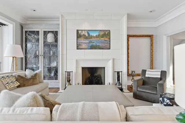 $9,495,000 | 4750 Baycliffe Drive, Excelsior, MN 55331