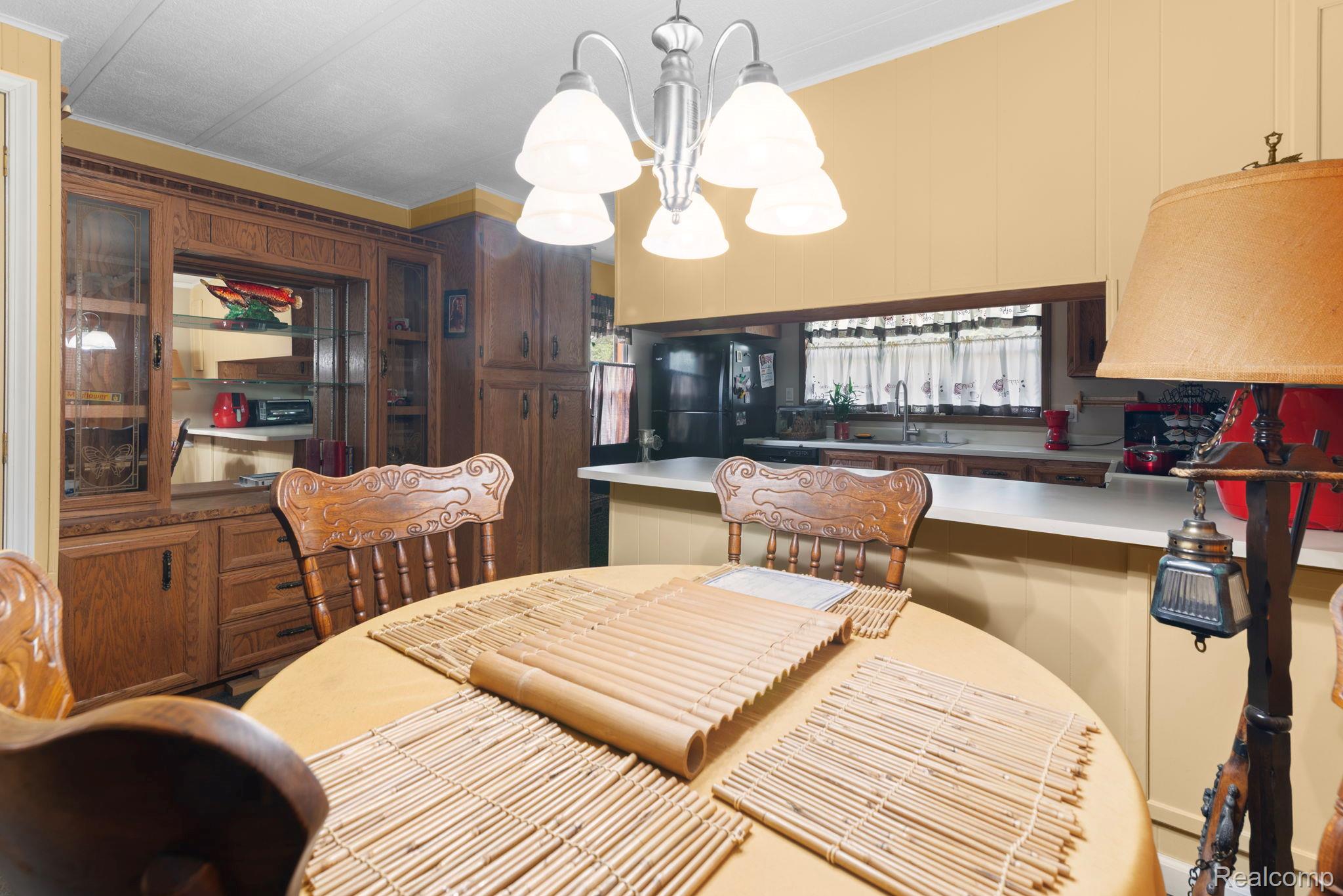 351-north Squirrel Squirrel Road, Unit 252 Auburn Hills, MI 48326 - Photo 10 of 19 12-web-or-mls-DSC_5630.jpg