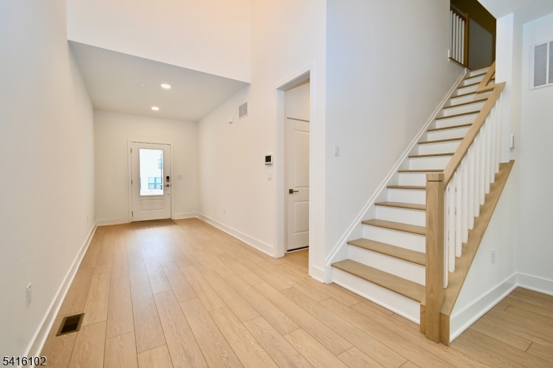 26 Arowana Road Randolph, NJ 07869 - Photo 2 of 26