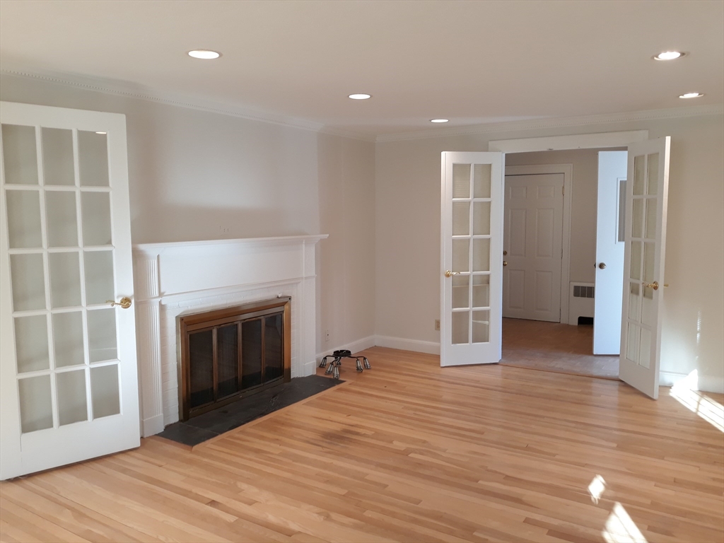 133 Winslow Road, Unit 133 Waban, MA 02468 - Photo 5 of 27