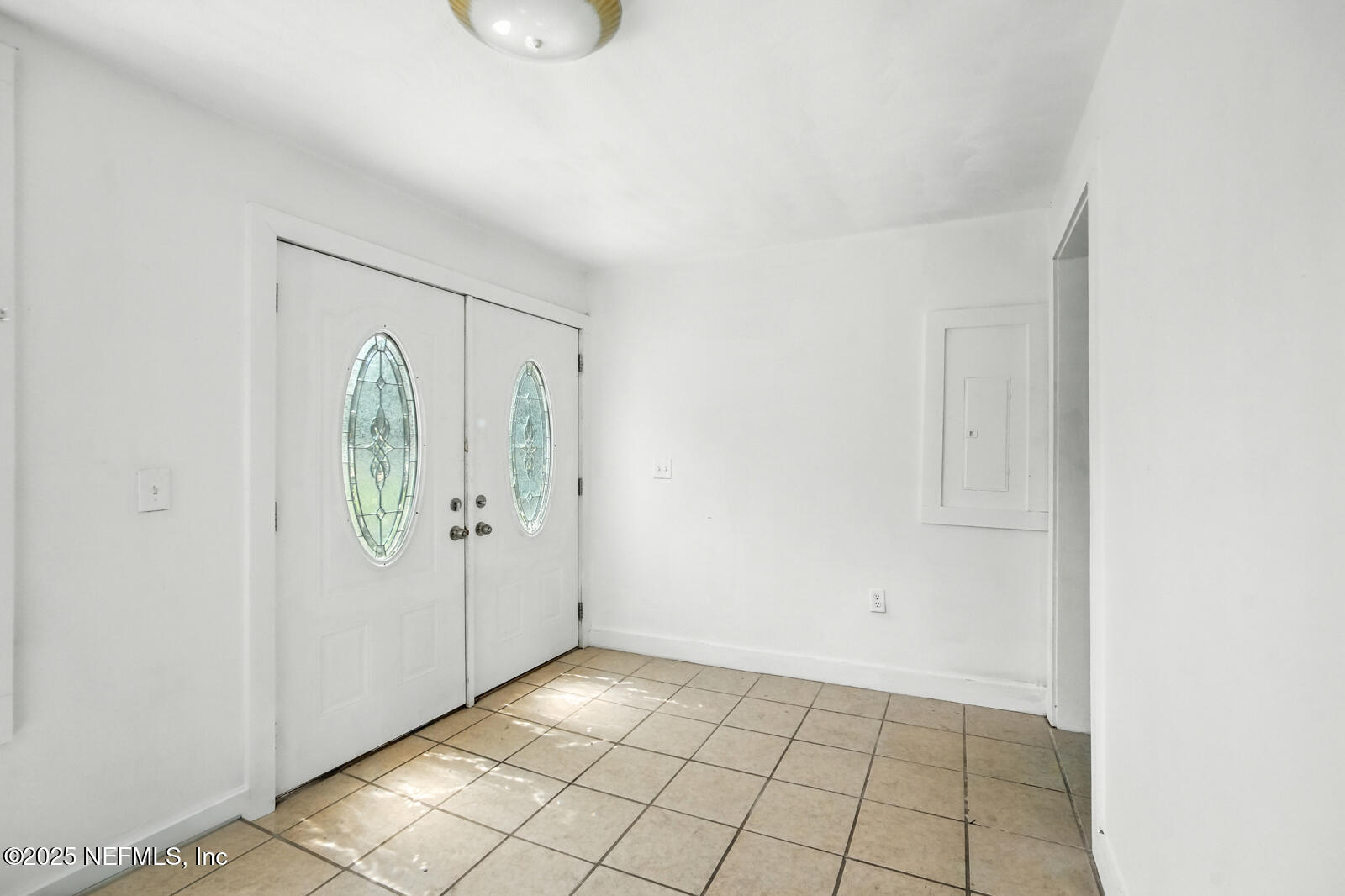 412 Madison Street Palatka, FL 32177 - Photo 7 of 29 a view of an empty room