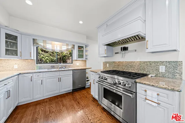 $1,799,000 | 6626 Cahuenga Terrace, Los Angeles, CA 90068
