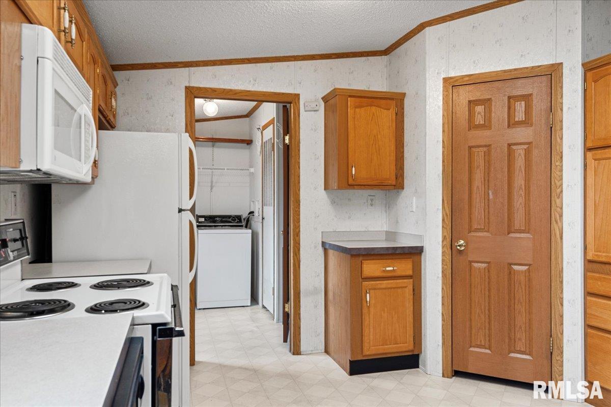 3500 North Dirksen Parkway, Unit 229 Springfield, IL 62702 - Photo 15 of 29