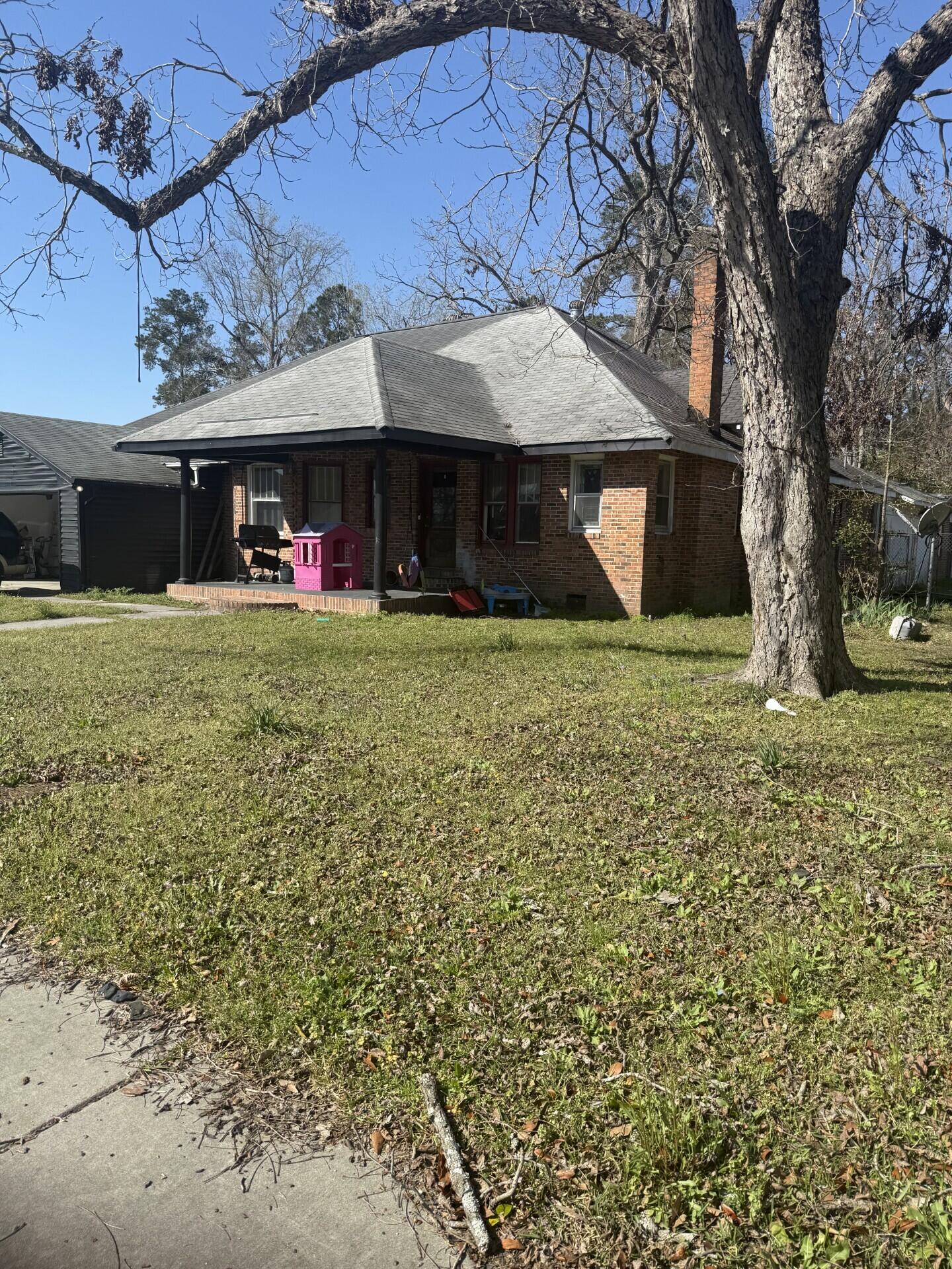 317 Madison Street Front