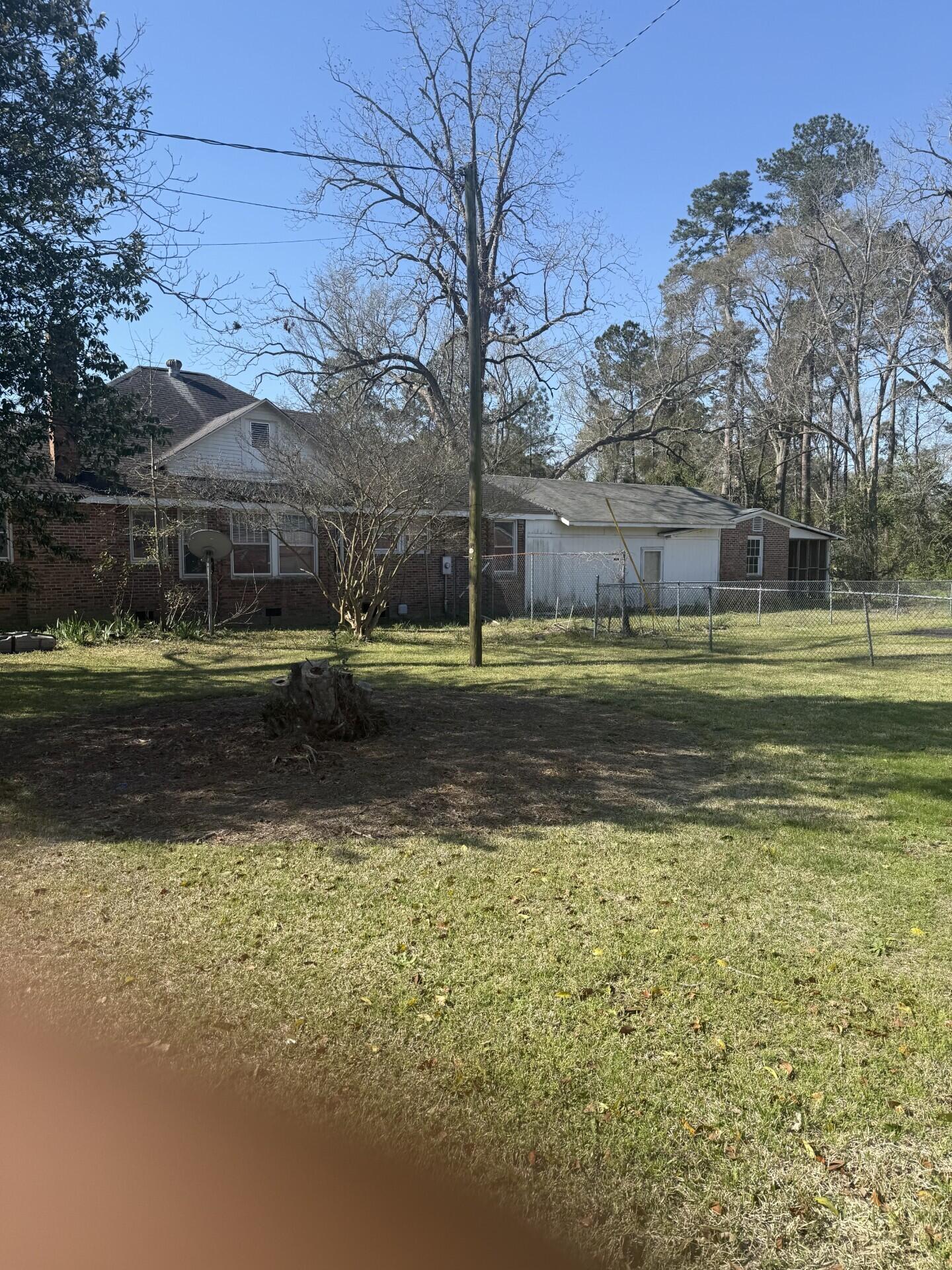 317 Madison Street Ehrhardt, SC 29081 - Photo 3 of 3 317 Madison Sideview
