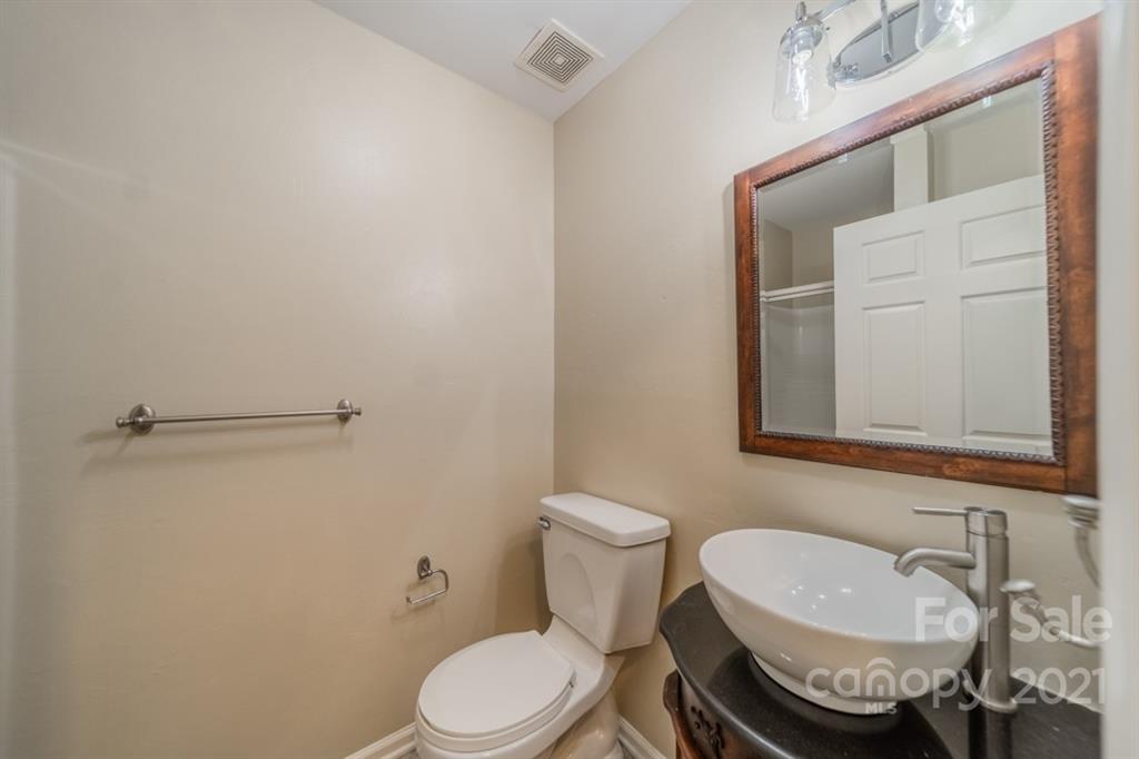 7812 Bankhead Road Denver, NC 28037 - Photo 36 of 48 Gallery Image 36